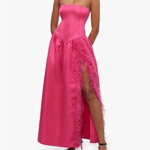 WEWOREWHAT Corset Feathered Gown in Magenta Size 6 NWT